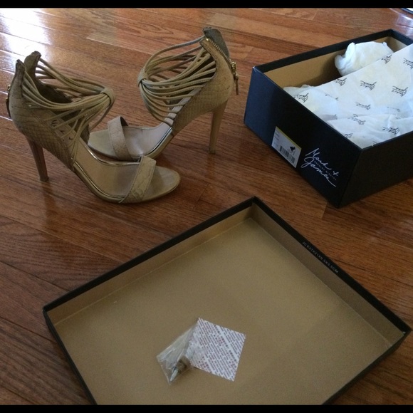 Mark & James Maren Leather Knot Sandal - Picture 3 of 3