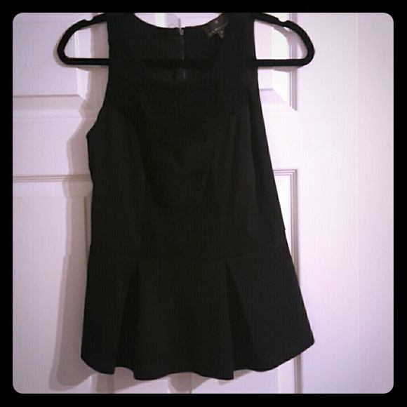 Sleeveless rear zip top