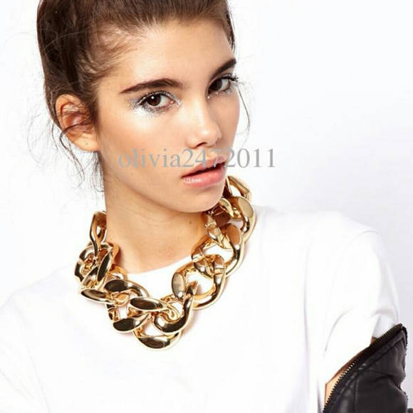 I want this necklace!!!!