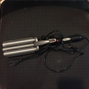 Revlon crimper