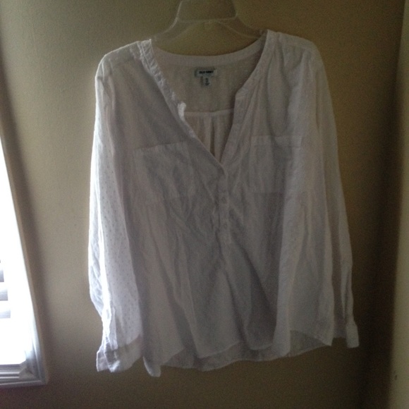 White sheer old navy long sleeve plus