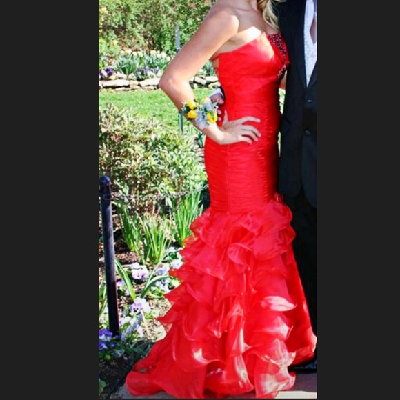 Gorgeous prom dress
