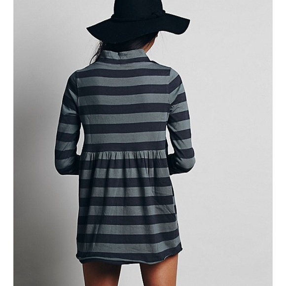 NWT Free People Pullover - Picture 2 of 4