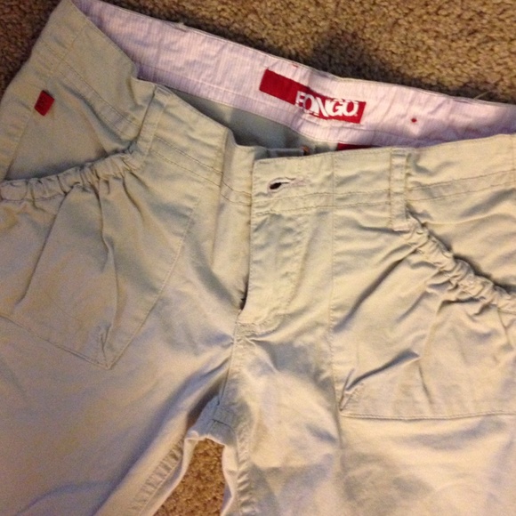 Khakis stretch great shape - Picture 3 of 3