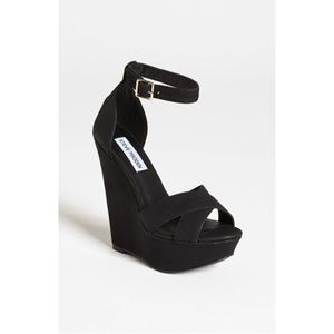 Steve Madden Xenon Wedges in Black