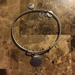 sea shell Alex and ani