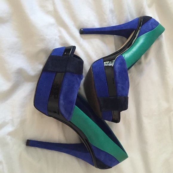 Jessica Simpson heels