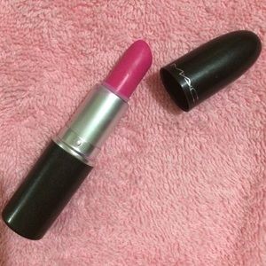 AUTHENTIC candy yum yum MAC lipstick