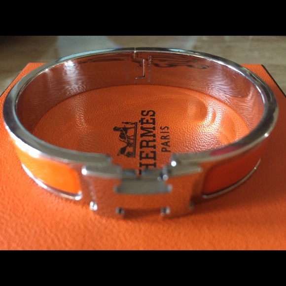 Authentic HERMES Clic Clac!๐ - Picture 2 of 3