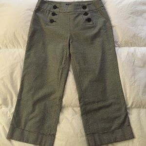 Hounds Tooth Capris