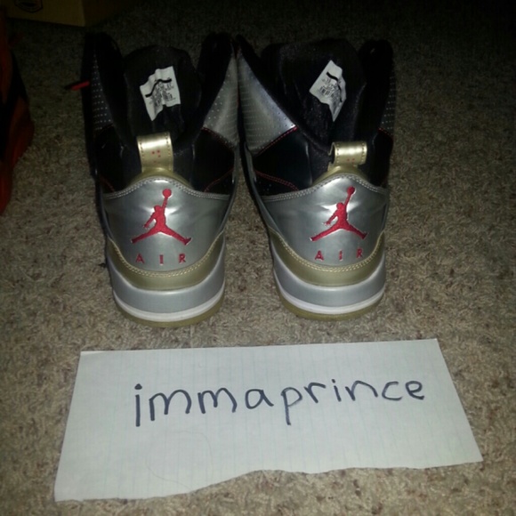 Jordan Flight 45 - Picture 3 of 4