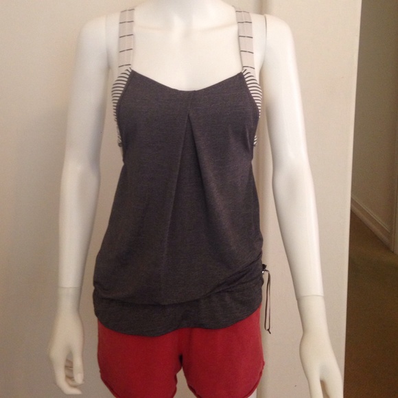 Lululemon grey size 4 top