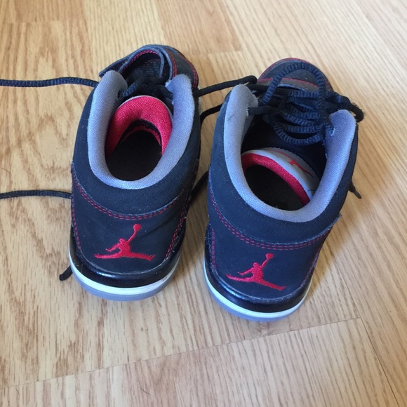Boys Jordan's