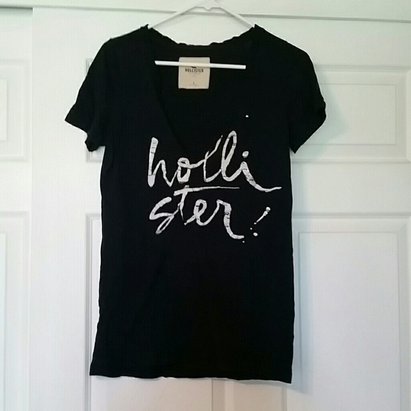 Hollister v neck
