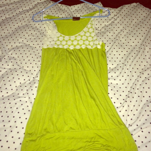 Rue 21 flowered tank