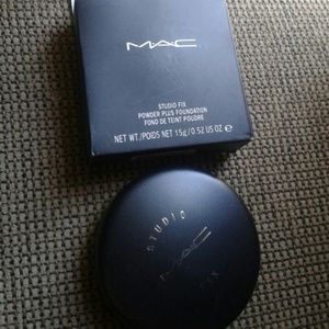 Studio Fix powder plus nc25