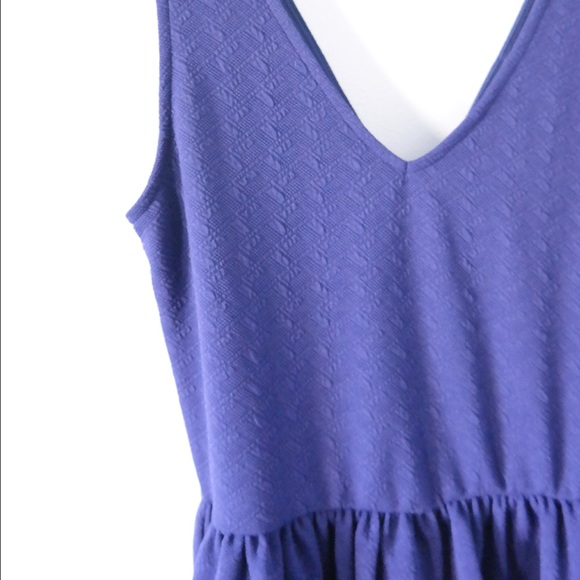 Bow Dress - Picture 2 of 3