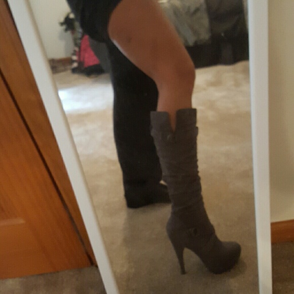 Suede boots grey sz 6 - Picture 4 of 4