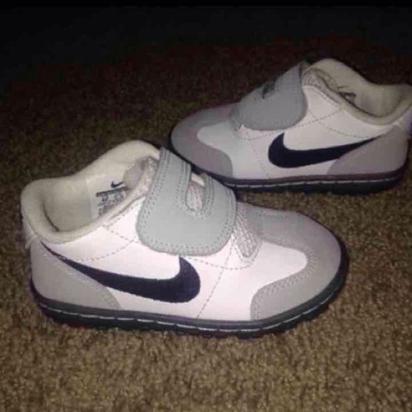 Nike Velcro kids