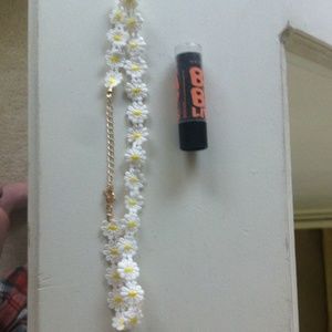 Daisy neckless