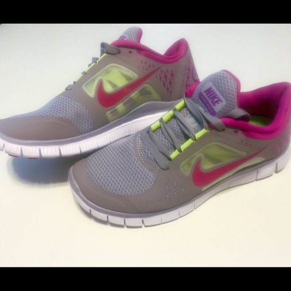 Nike Free Run 3 Sneakers