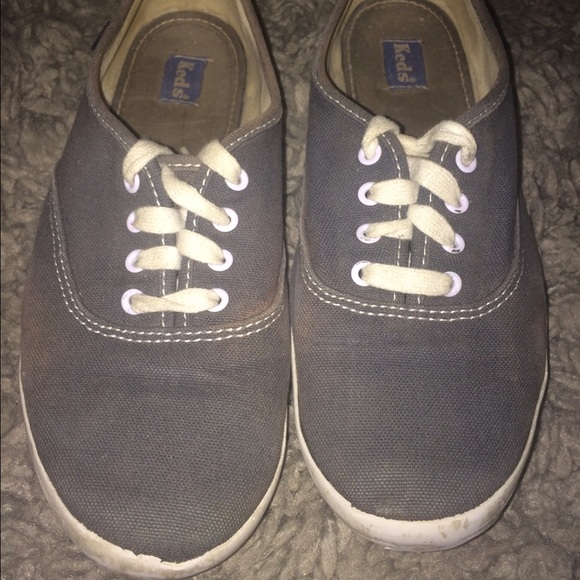 cute grey keds!