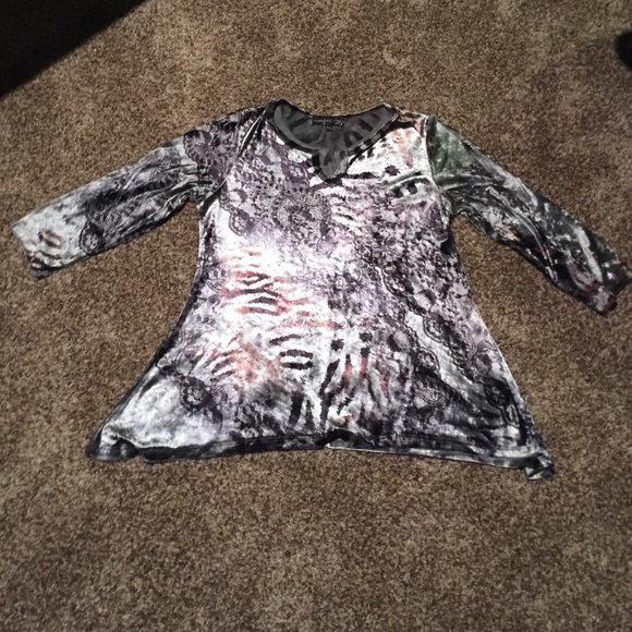 7 wonders velvet blouse