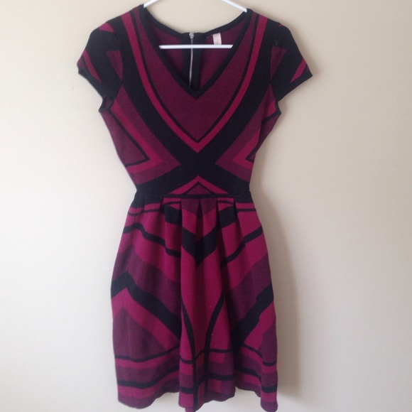 Geometric red ms black Dress