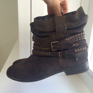 Dolce Vita booties 6.5