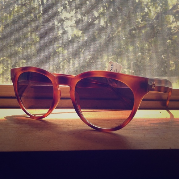 Cole Haan Accessories - Cole Haan hipster shades