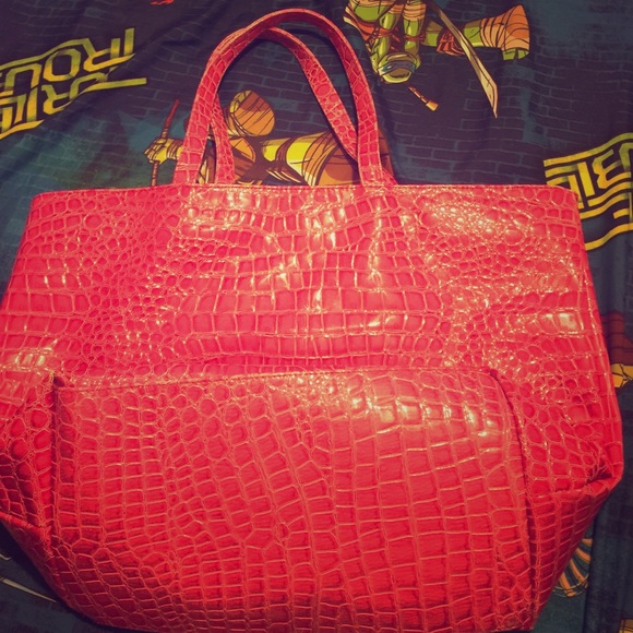 Bath and body works big pink bag