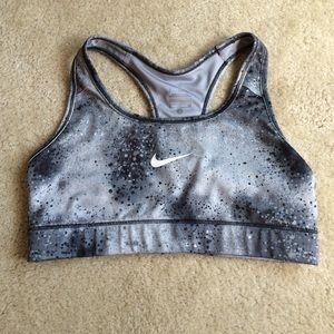 Sports bra
