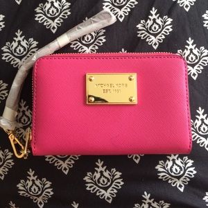 Michael Kors Wristlet