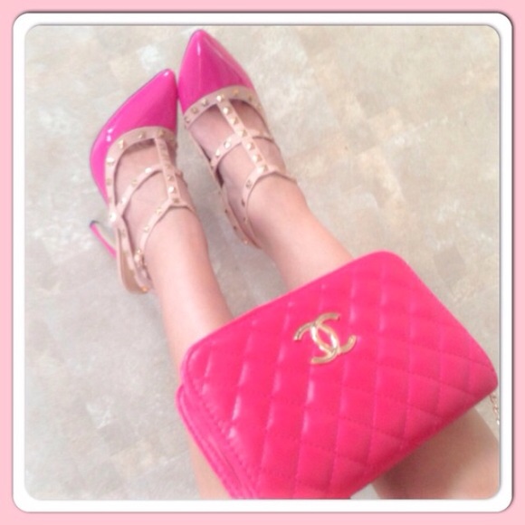 Hot pink purse