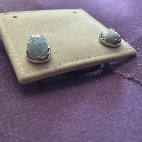 sterling silver and druzy gem stud earings - Picture 3 of 4
