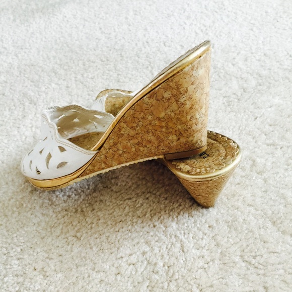 Wedge - Picture 2 of 2