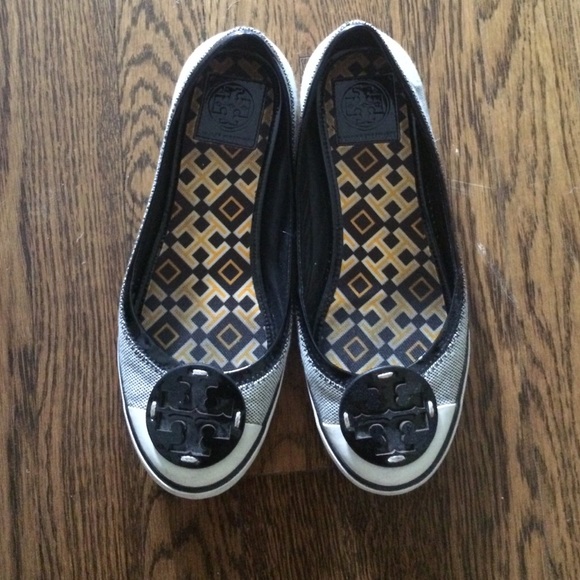 Tory Burch black/white slip-on sneakers - size 8.5
