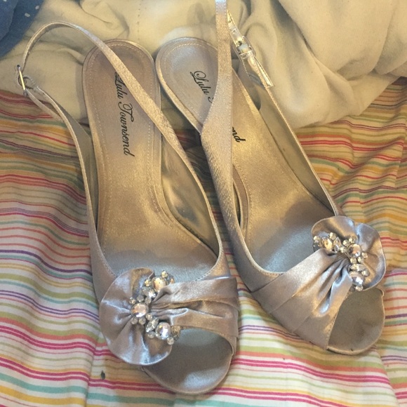Silver Lulu Townsend heel