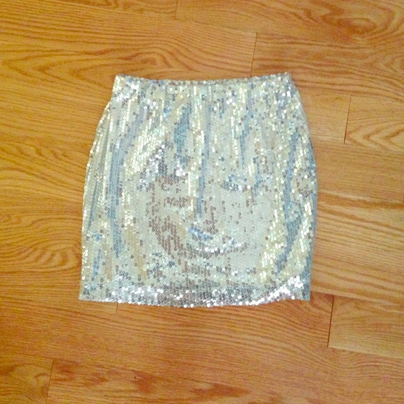 Wet seal silver sequin mini skirt