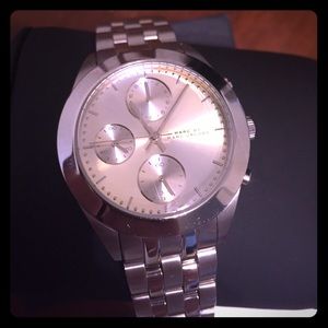 Marc Jacobs classic watch- never worn