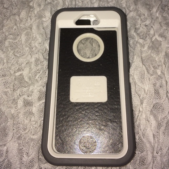 Otterbox iPhone 5/5s Grey and White