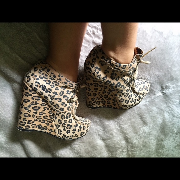 Betsey Johnson cheetah print booties!