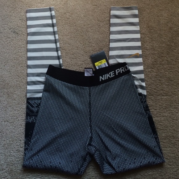 Nike Pants - Hyperwarm leggings ✔️