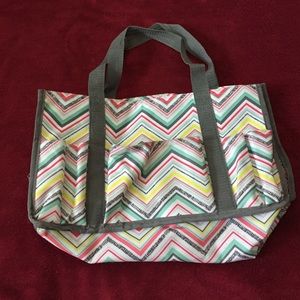31 gifts tote