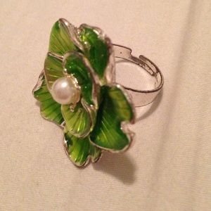 Green Flower Ring