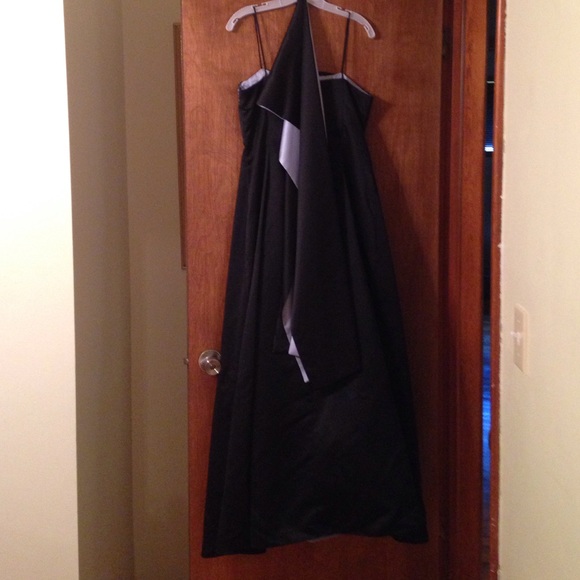 💰ACCEPTING OFFERS💰Black & blue prom dress - Picture 2 of 2