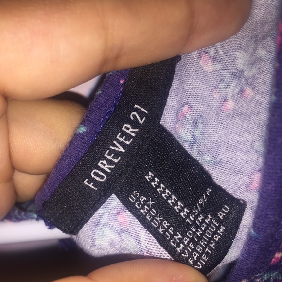 Floral Top - Picture 3 of 3