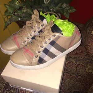 SOLD!!Burberry sneakers