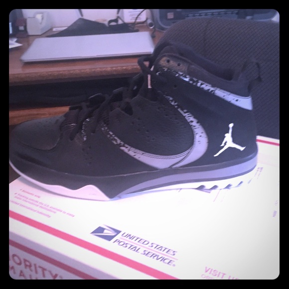 NWT AND BOX JORDANS MENS