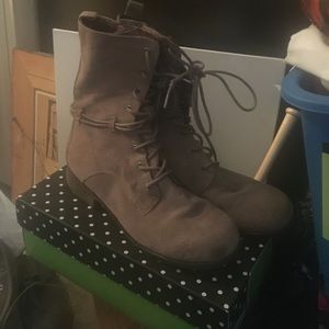 Seychelles brown suede boots